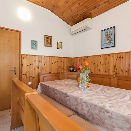 Gasthuis Lone Farmhouse 3*